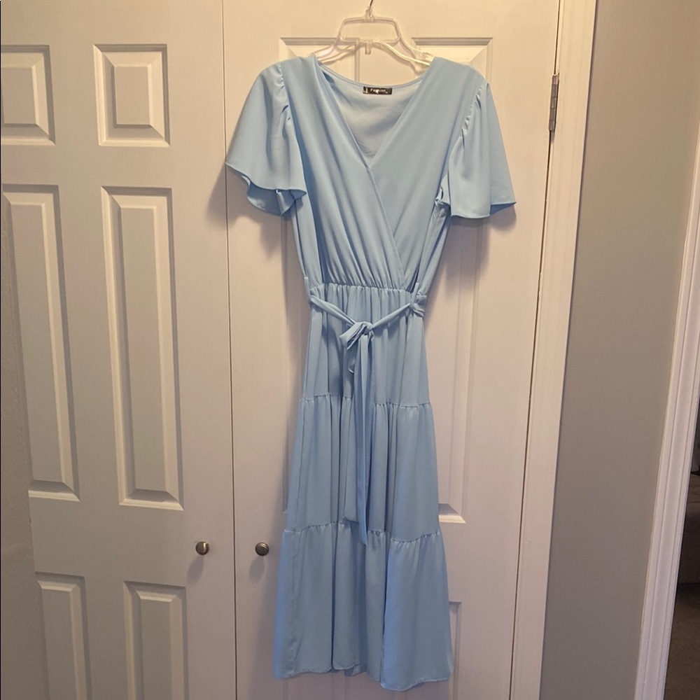 Elegant Light Blue Women's Dress
